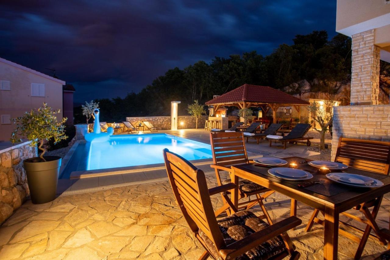 קלימנו Luxury Villa Allen With Pool חדר תמונה